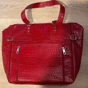 Elegant raspberry  Crocodile-Embossed Tote Bag Steve Madden 16x20 excellent cond